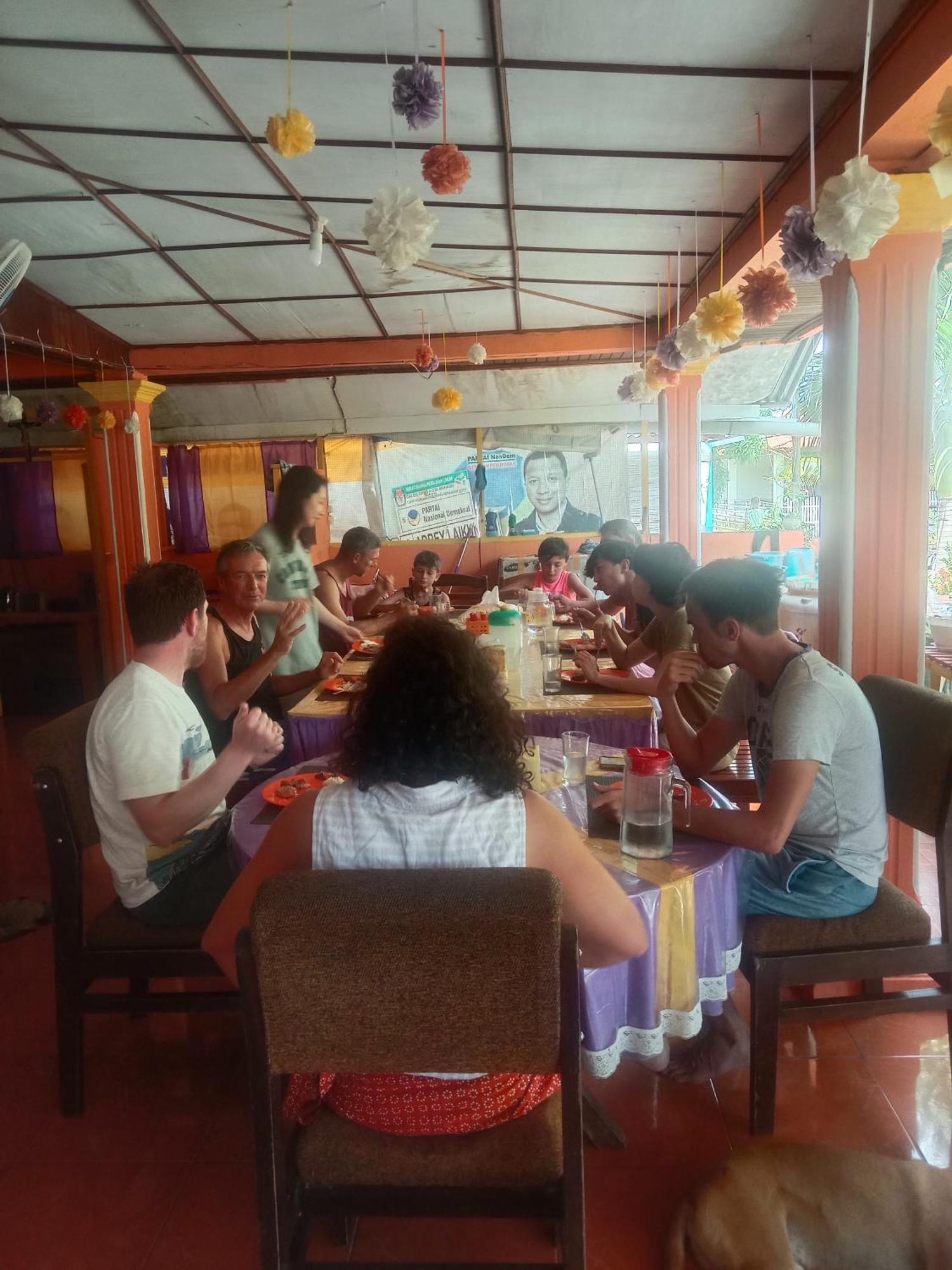 Novita Homestay Bunaken Luaran gambar