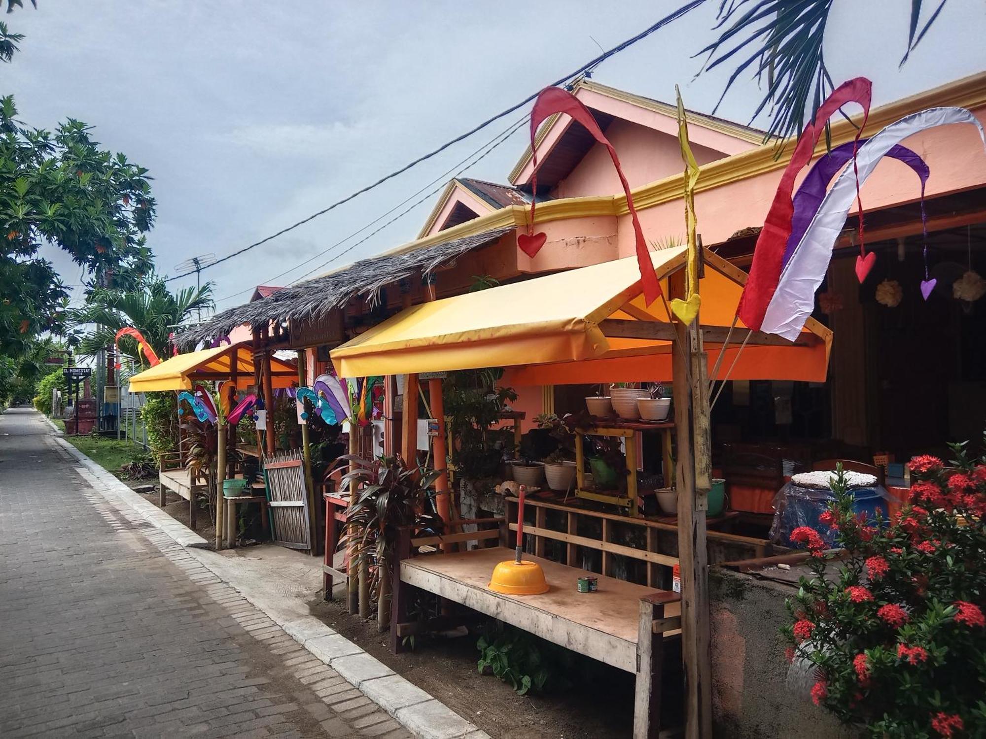 Novita Homestay Bunaken Luaran gambar
