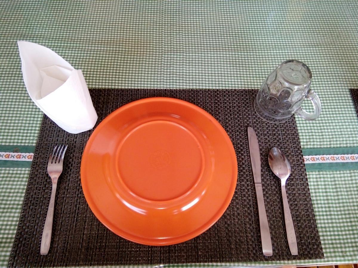 Novita Homestay Bunaken Luaran gambar