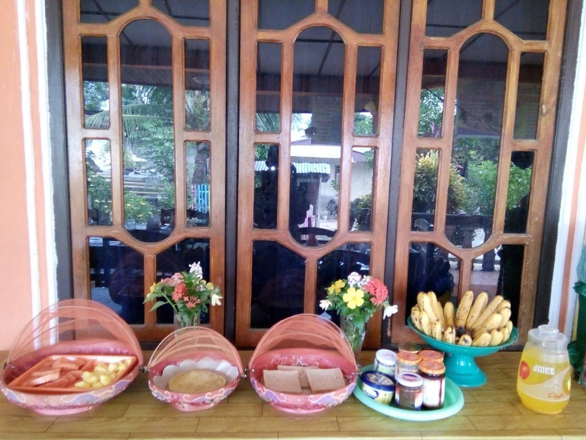 Novita Homestay Bunaken Luaran gambar