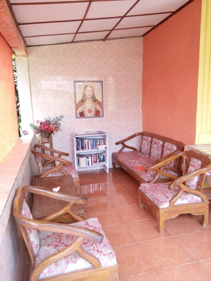 Novita Homestay Bunaken Luaran gambar